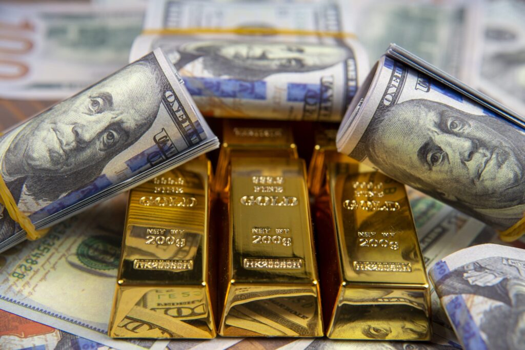 Investing in Gold: A Smart Long-Term Strategy?